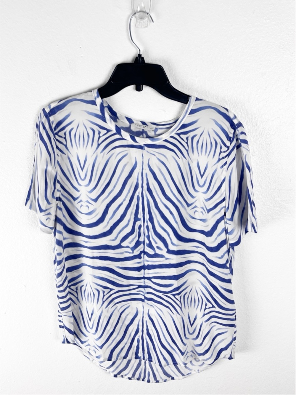 EQUIPMENT 100% Silk Striped Short Sleeves High Low Hem Top Size Small Casual